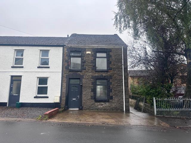 House for rent in Glais, Wales
