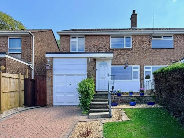 House for rent in Staddiscombe, Mount Wise