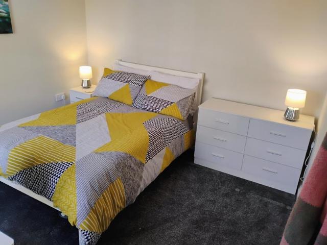 House for rent in Bradshaw, Lee Bank