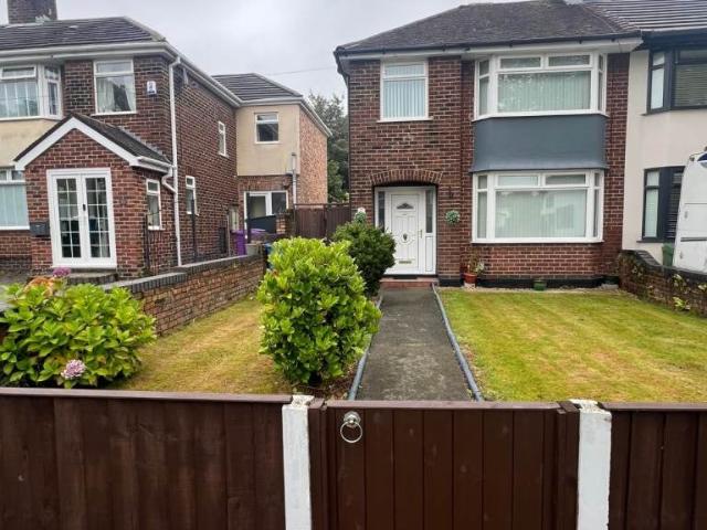 House for rent in Calderstones