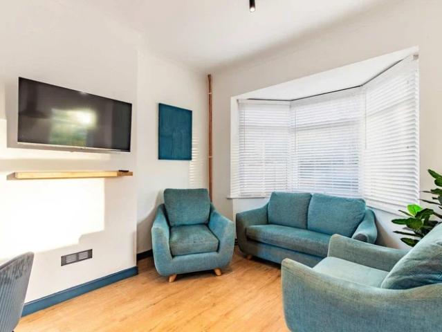 House for rent in Earlham Rise, East Bank