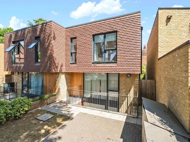 House for rent in Dulwich Village, Greater London