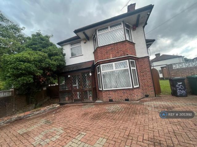 House for rent in London Borough of Barnet, Greater London