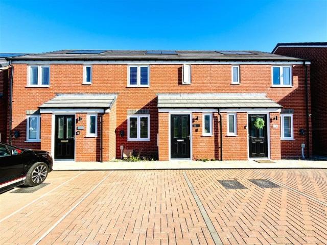 House for rent in Staynor Hall, Selby