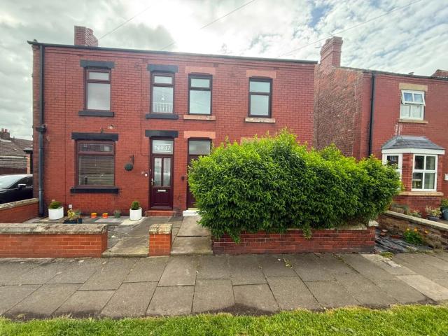 House for rent in Well Court, Wigan