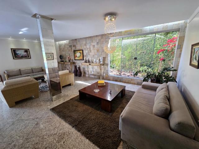Casa aluguel em Condomínio Ville de Montagne, Jardim Botânico