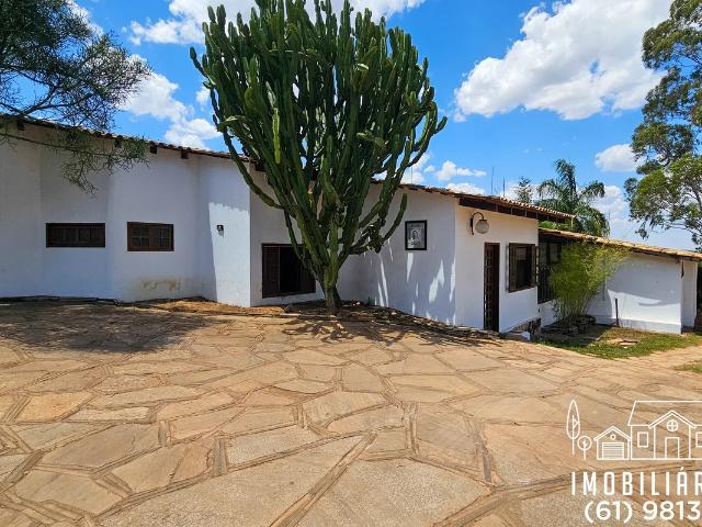 Casa aluguel em Condomínio Ville de Montagne, Jardim Botânico