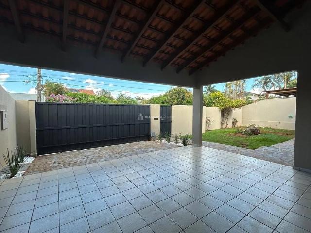 Casa aluguel em Região Geográfica Imediata do Distrito Federal, Região Integrada de Desenvolvimento do Distrito Federal e Entorno