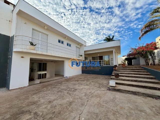Casa aluguel em Residencial Interlagos, Jardim Botânico