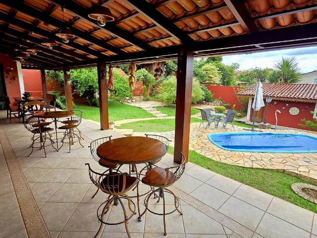 Casa aluguel em Condomínio Ville de Montagne, Jardim Botânico