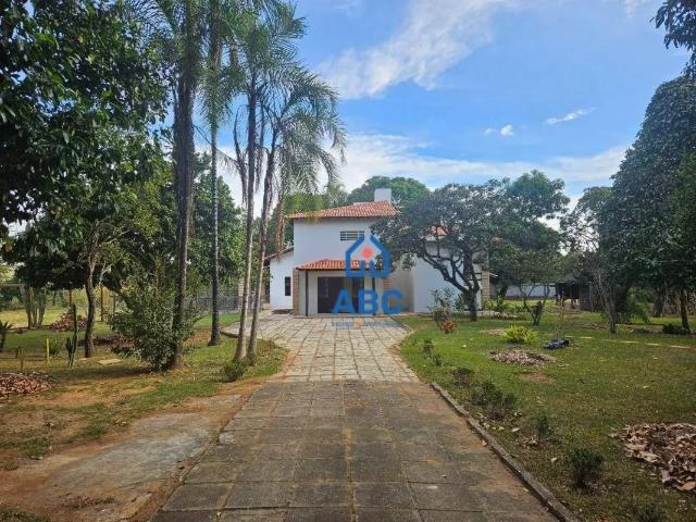 Casa aluguel em Lago Norte, Região Geográfica Intermediária do Distrito Federal