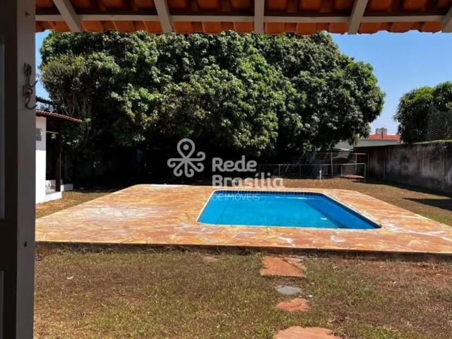 Casa aluguel em Lago Norte, Região Geográfica Intermediária do Distrito Federal