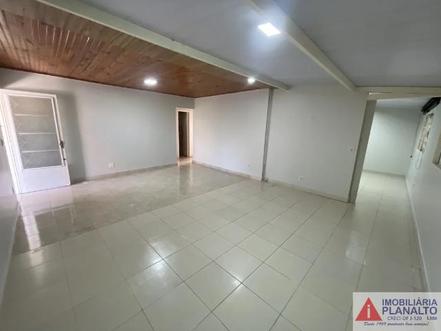 Casa aluguel em Região Geográfica Imediata do Distrito Federal, Região Integrada de Desenvolvimento do Distrito Federal e Entorno