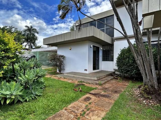 Casa aluguel em Região Geográfica Imediata do Distrito Federal, Região Integrada de Desenvolvimento do Distrito Federal e Entorno