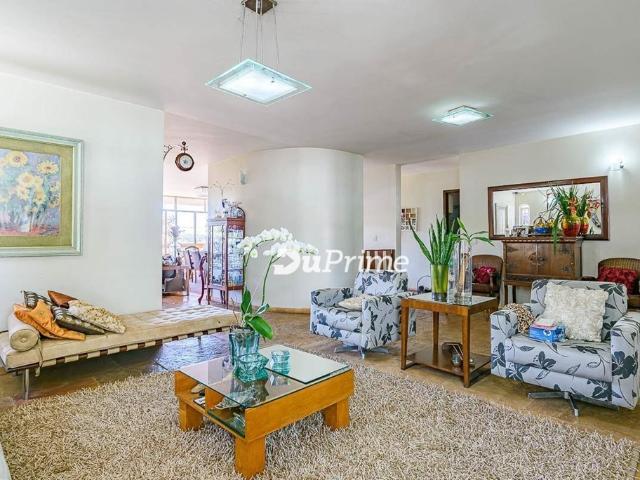 Casa aluguel em Região Geográfica Imediata do Distrito Federal, Região Integrada de Desenvolvimento do Distrito Federal e Entorno