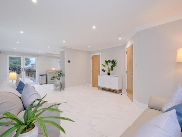 House for rent in Woodside, Ballindoch