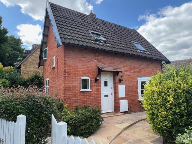 House for rent in Noak Hill, Noak Bridge