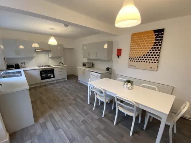 House for rent in Lenton Abbey, Haddon