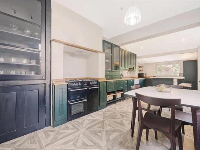 House for rent in Woodford Green, Greater London