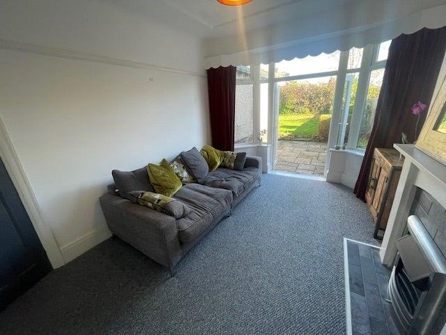 House for rent in Calderstones