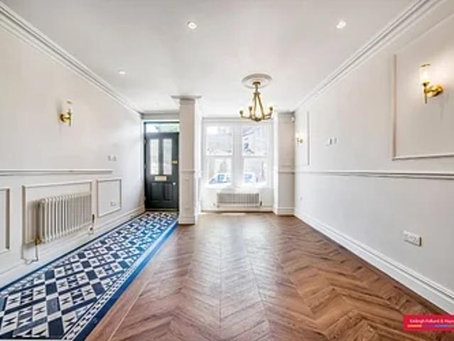 House for rent in Brunswick Park, Greater London