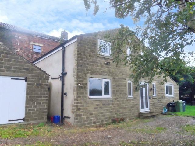 House for rent in Batley, West Yorkshire