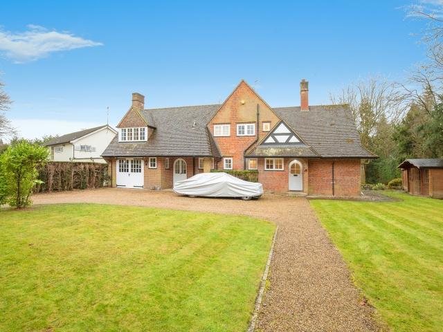 House for rent in Beaconsfield, Forty Green