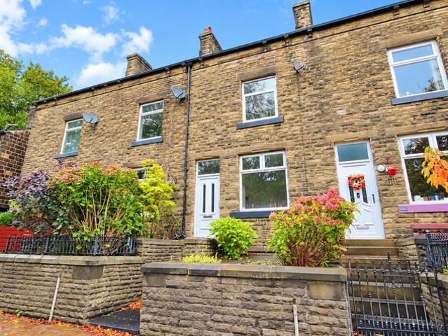 House for rent in Lydgate, Calderdale