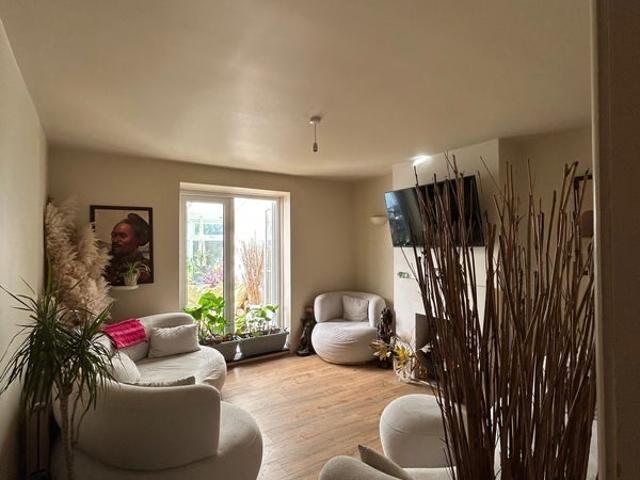 Room for rent in Castle Hill, Key Street