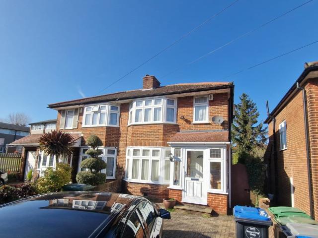 House for rent in Kingsbury, Greater London