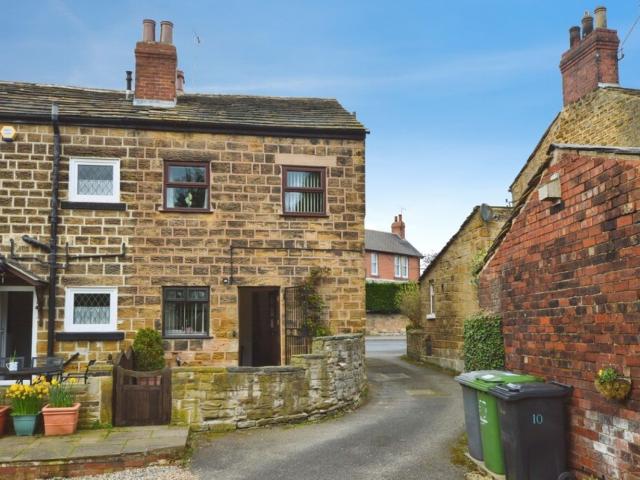 House for rent in Oulton, Leeds