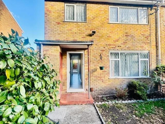 House for rent in Owlsmoor, Sandhurst