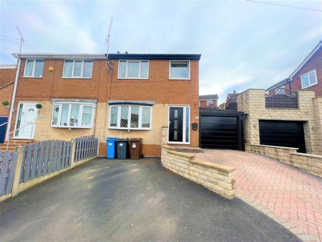 House for rent in Stubbin, Deepcar