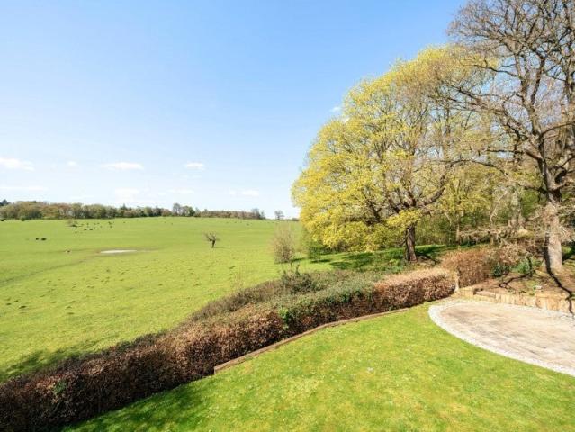 House for rent in Denham, Gerrards Cross and Chalfonts Community Board, Gerrards Cross