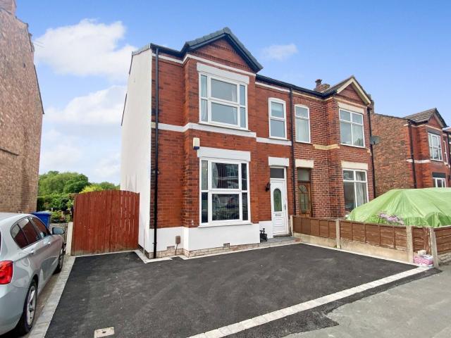House for rent in Ashton upon Mersey, Trafford Park