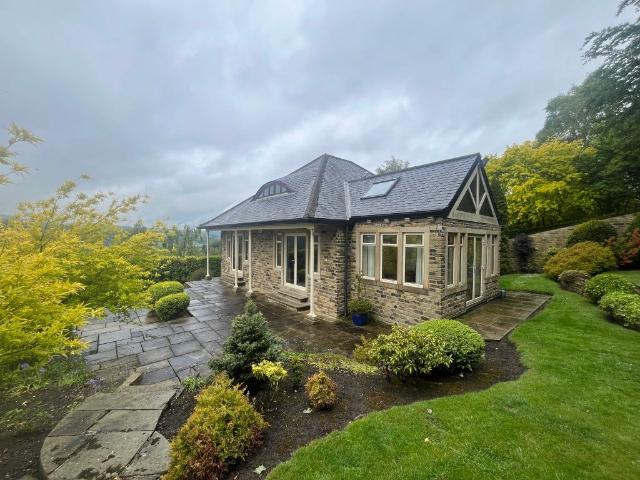 House for rent in Crossflatts, West Yorkshire