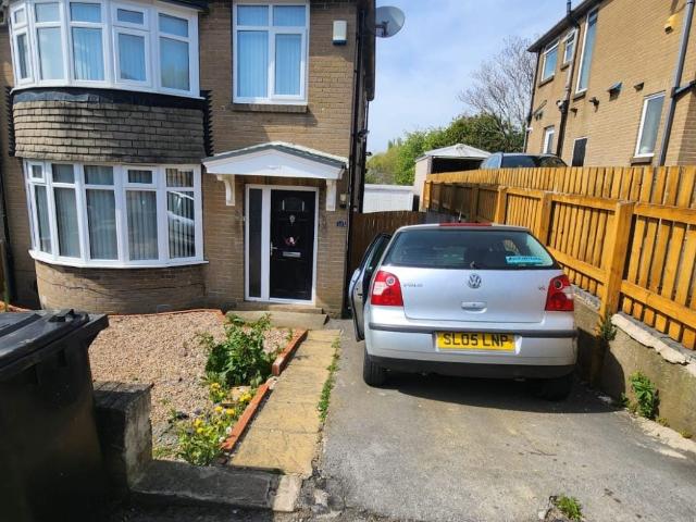 House for rent in Carr Manor, Moor Allerton