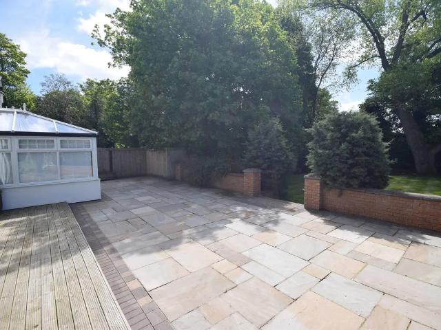 House for rent in Hale
