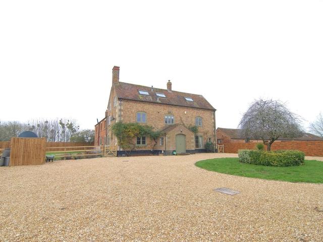 House for rent in School House, Gloucestershire