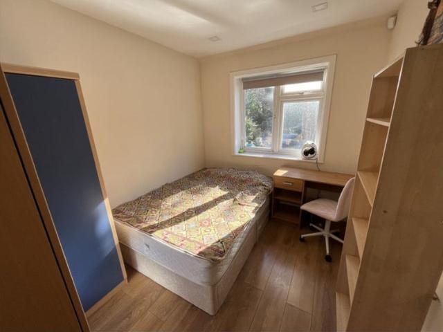 Room for rent in Elmstead, Greater London