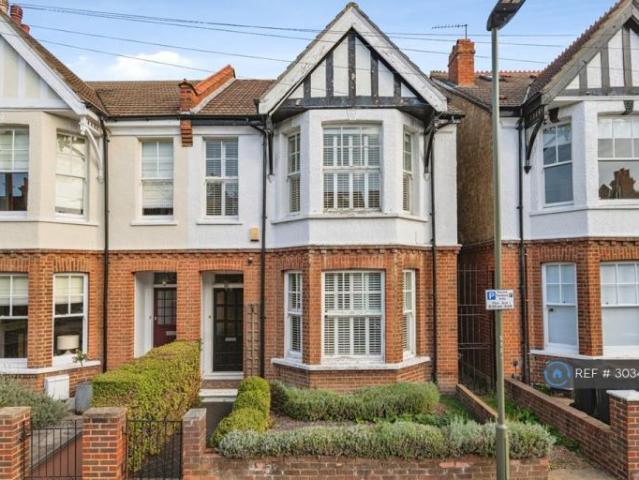 House for rent in London Borough of Bromley, Greater London