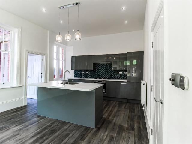 Flat for rent in Falcon Lodge, Wales
