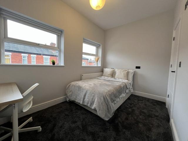 House for rent in Woodbank Estate, Portwood