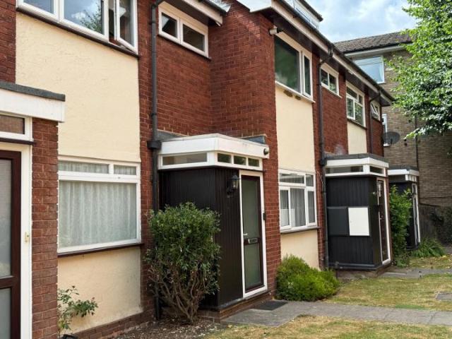 House for rent in Hatch End, Greater London