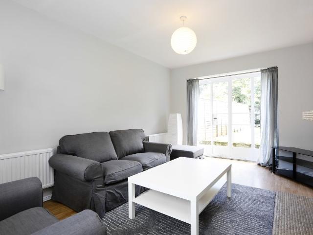 House for rent in London Borough of Merton, Raynes Park