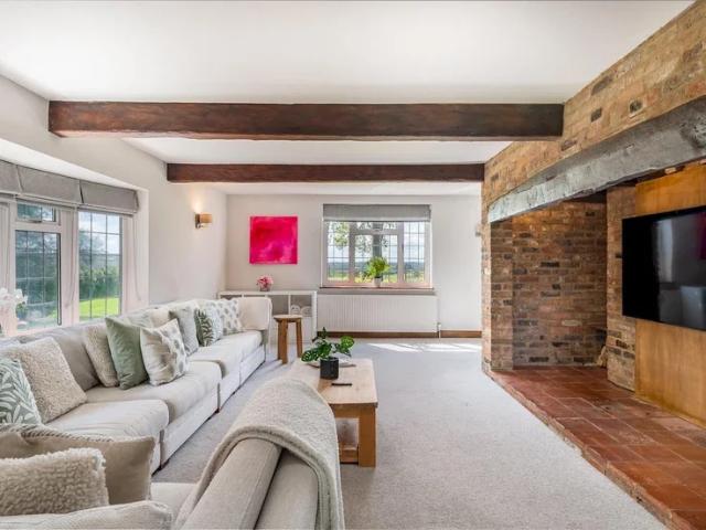 House for rent in Rout's Green, Bledlow Ridge