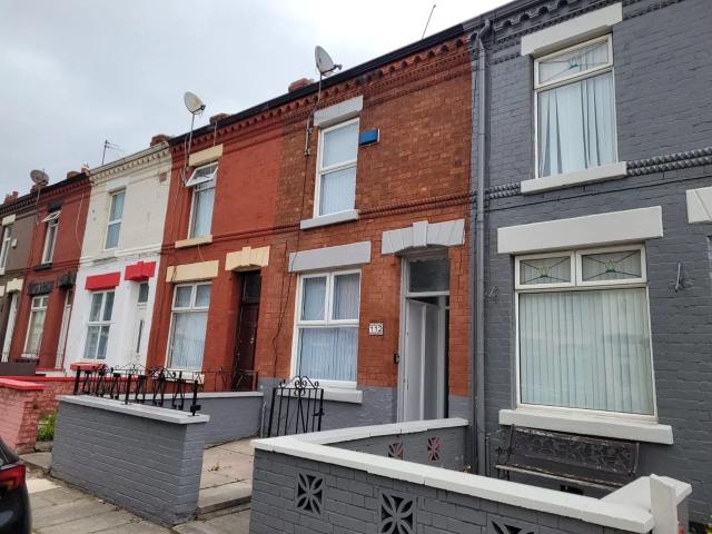 House for rent in Calderstones