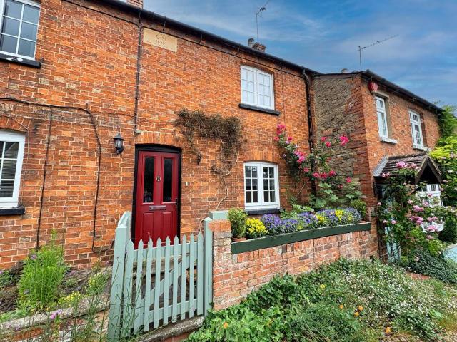 House for rent in Emberton
