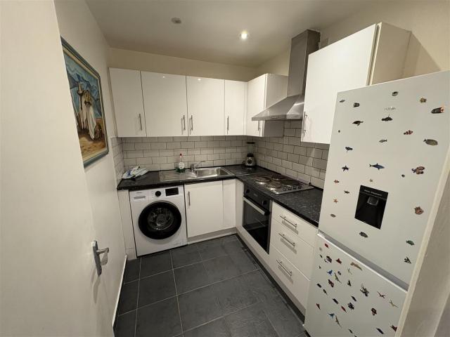 House for rent in Hendon, Hendon