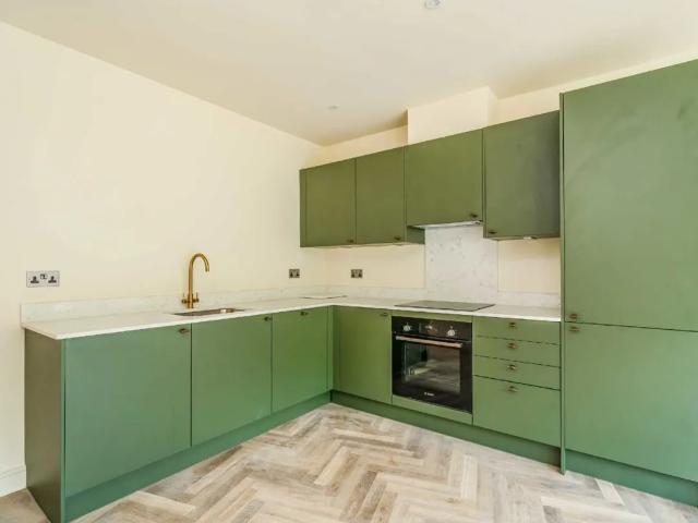 House for rent in London Borough of Ealing, Greater London